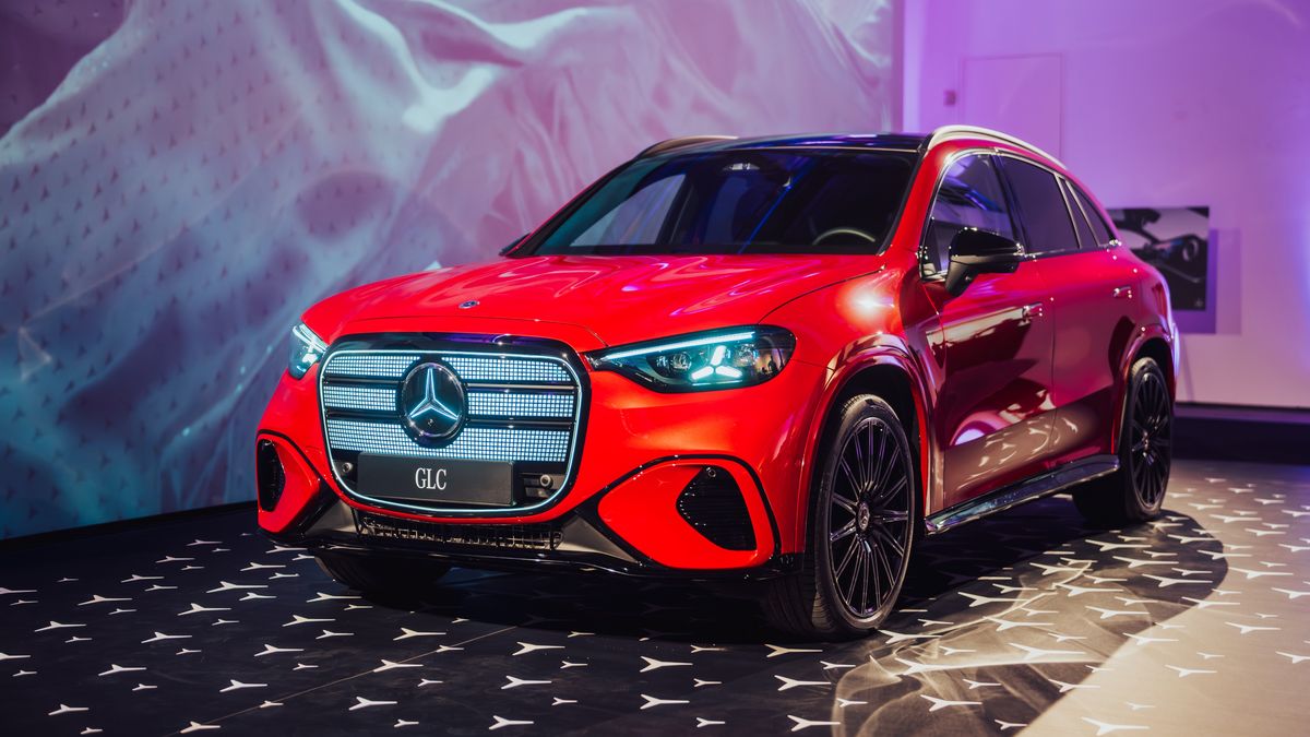 Do Česka dorazilo první elektrické GLC, startuje novou éru designu a techniky Mercedesu